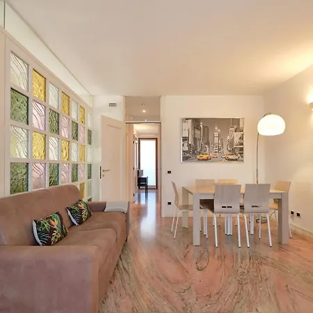 Apartmentsgarda - Gardalux Apartamento