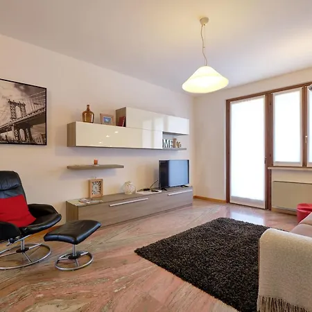 Apartmentsgarda - Gardalux Apartamento Garda (Verona)