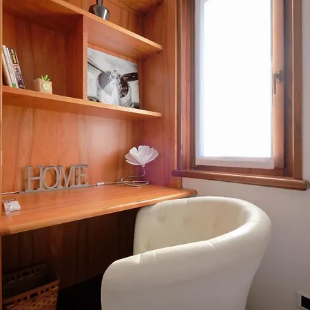 Apartmentsgarda - Gardalux Apartment *