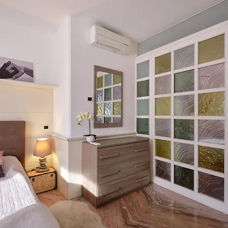 Apartmentsgarda - Gardalux * Garda (Verona)