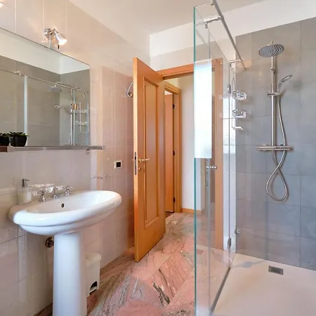 Apartmentsgarda - Gardalux