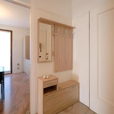 Apartmentsgarda - Gardalux Apartman